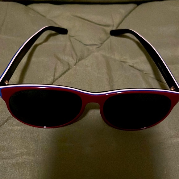 Gucci Accessories - Authentic Gucci Sunglasses One Size. Comes with Original Gucci Sunglasses Case.